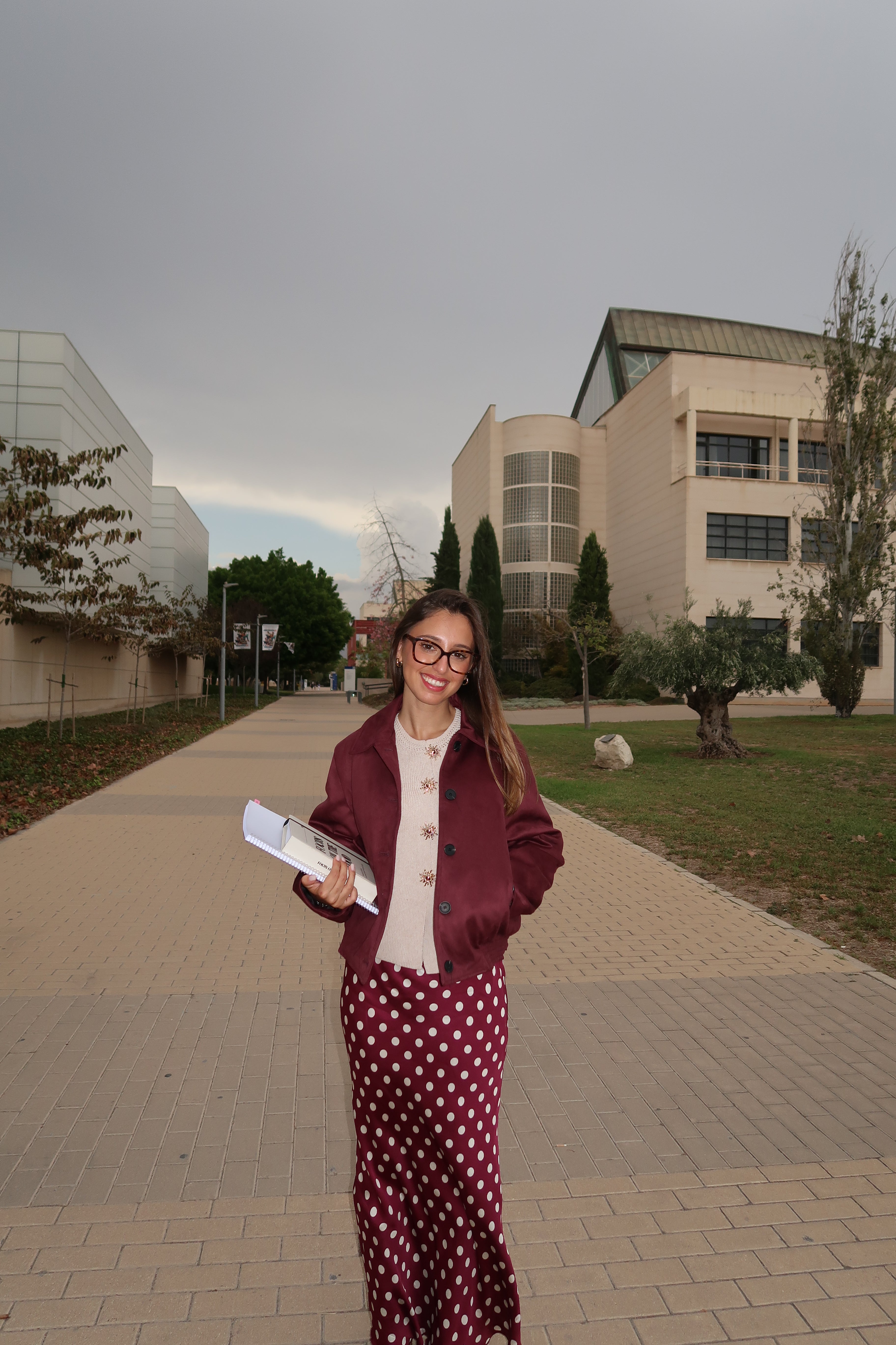 Falda lunares granate